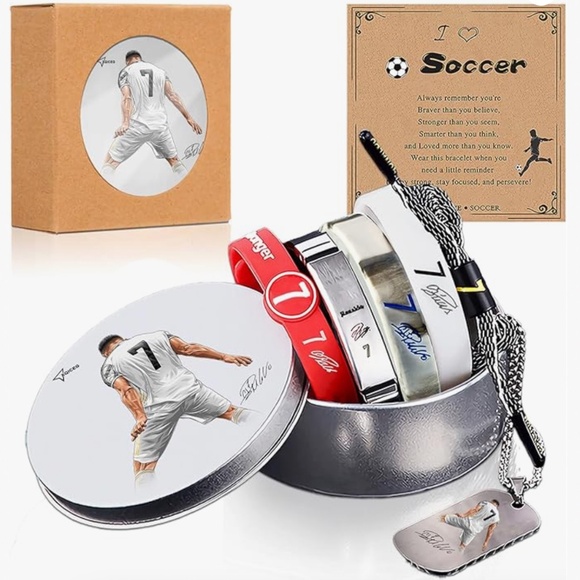 Collectors Ronaldo #7 Soccer Wristband Bracelet Dog Tag Necklace Gift Set Tin - Picture 1 of 3